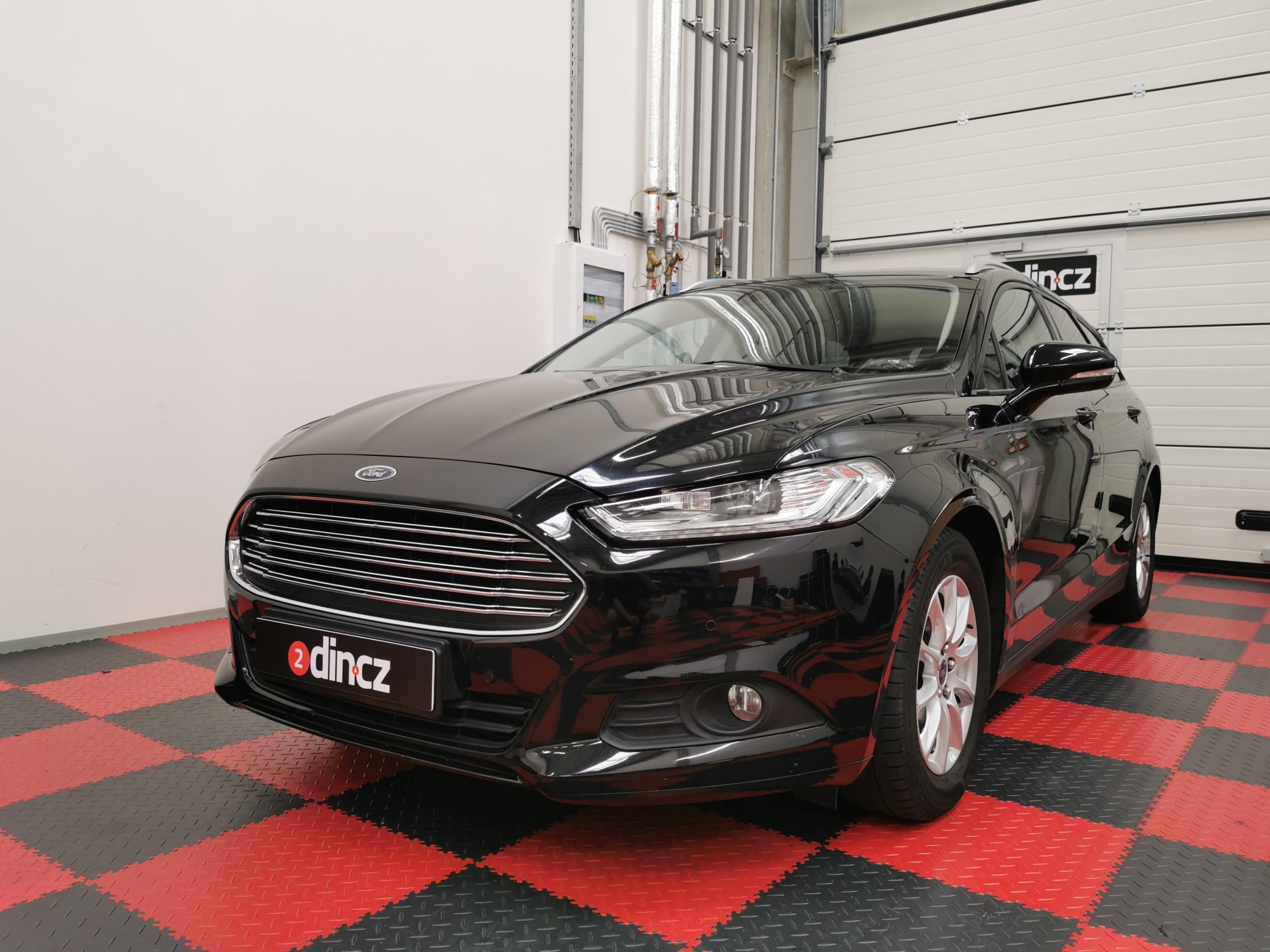 Ford Mondeo - Luxusní klid a ticho