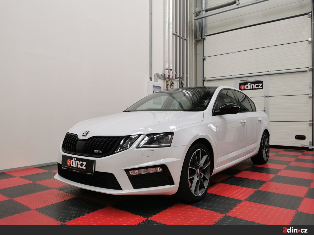 Škoda Octavia III -  Kompletní odhlučnění a subwoofer v rezervním kole