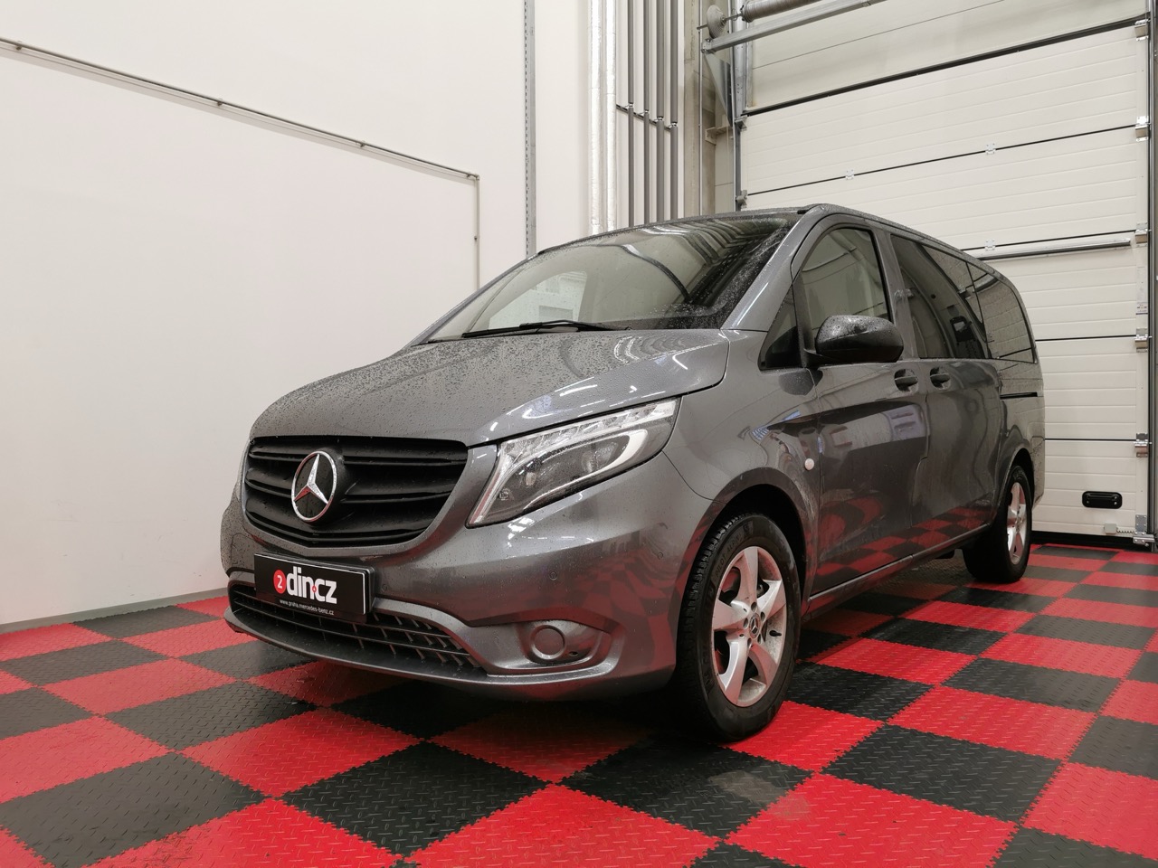Kompletní odhlučnění a vylepšení zvuku ve vozidle Mercedes-Benz Vito