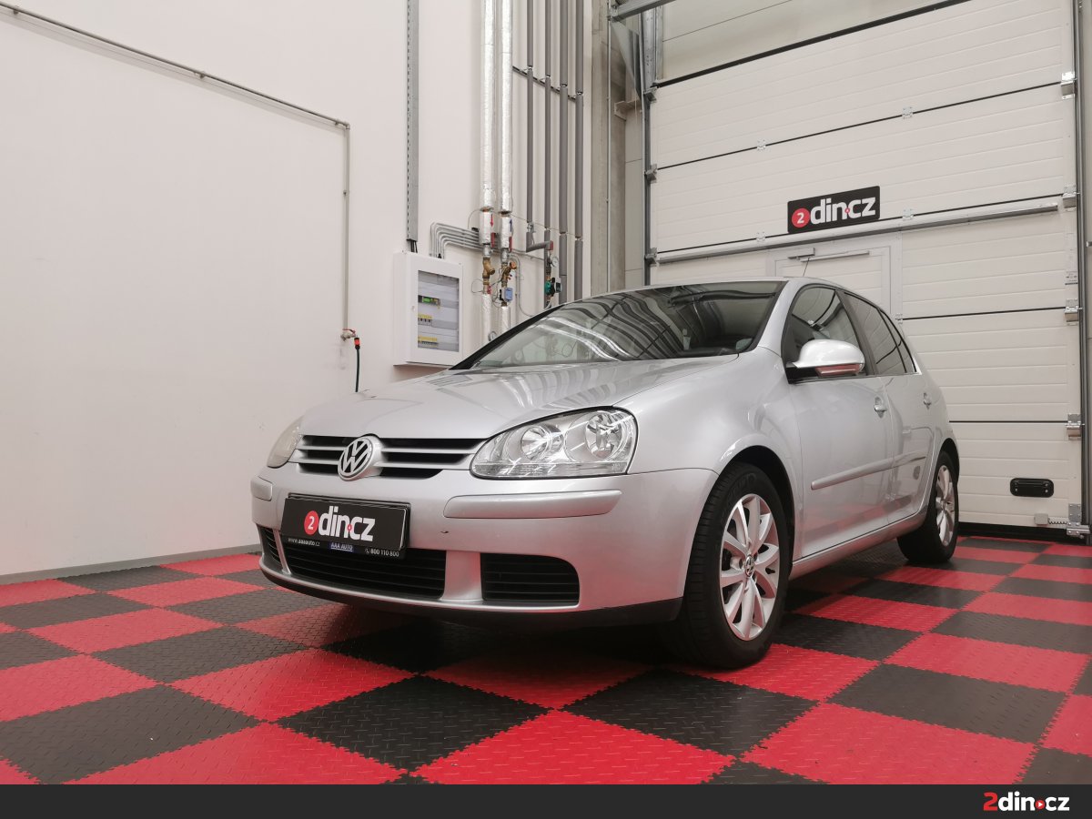 Volkswagen Golf V – Odhlučnění & JBL audio