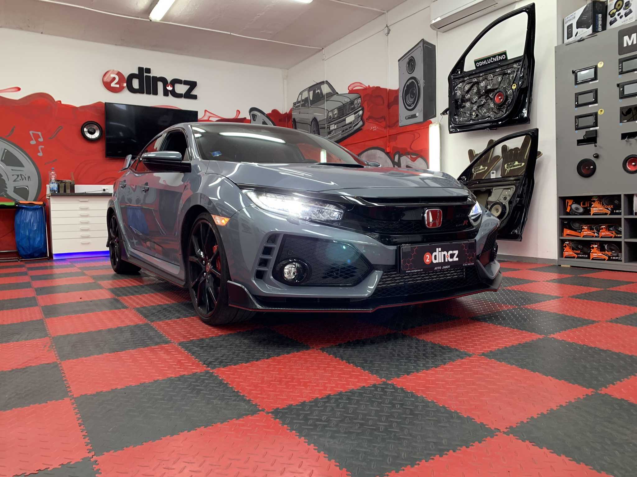 Honda Civic 10G Type R 2019 - Kompletní ozvučení 