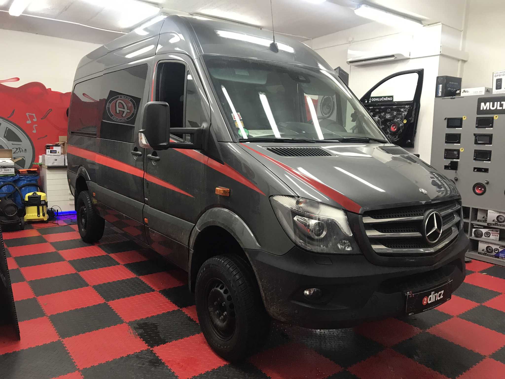 Mercedes Sprinter - Kompletní odhlučnění