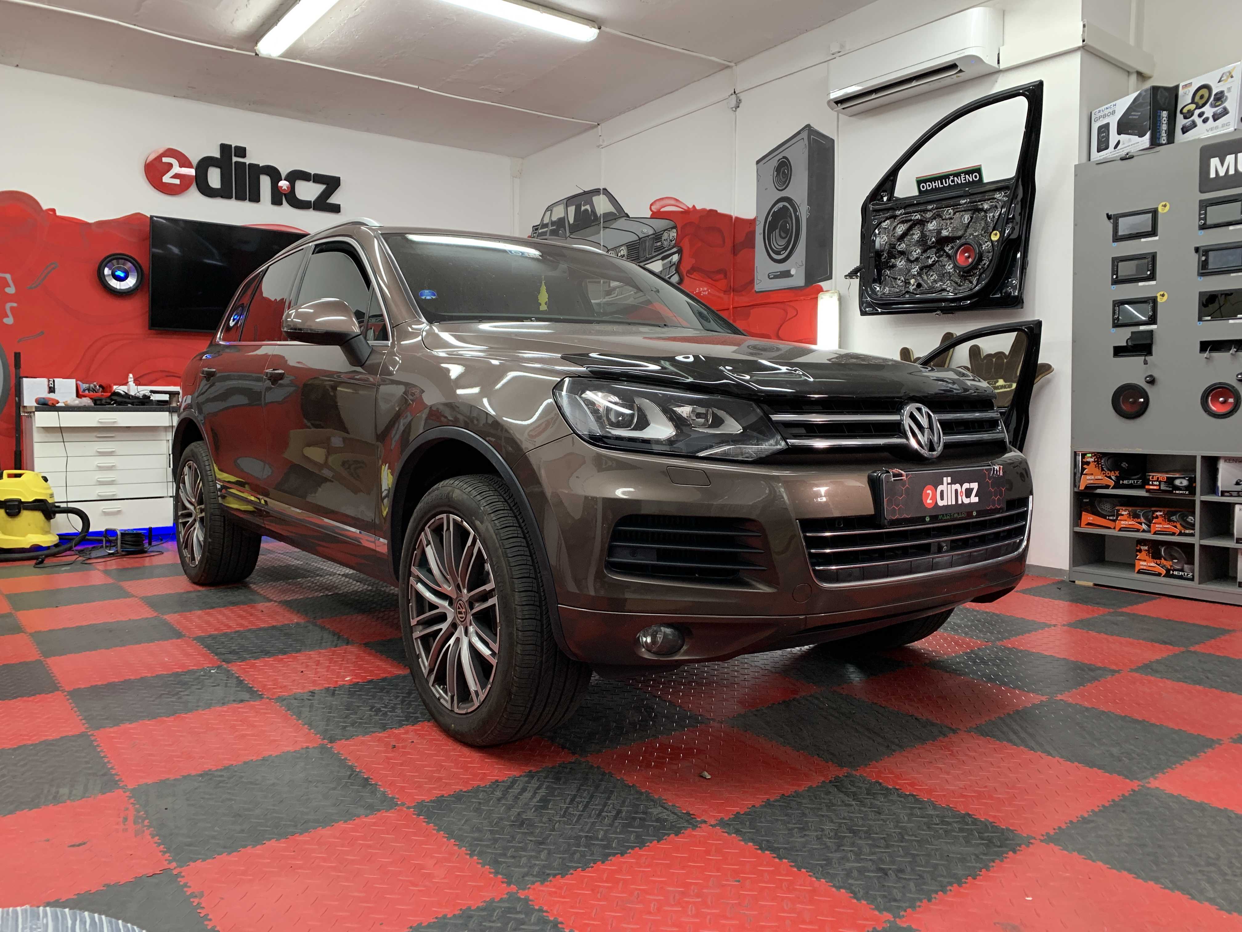 VW Touareg - Kompletní ozvučení