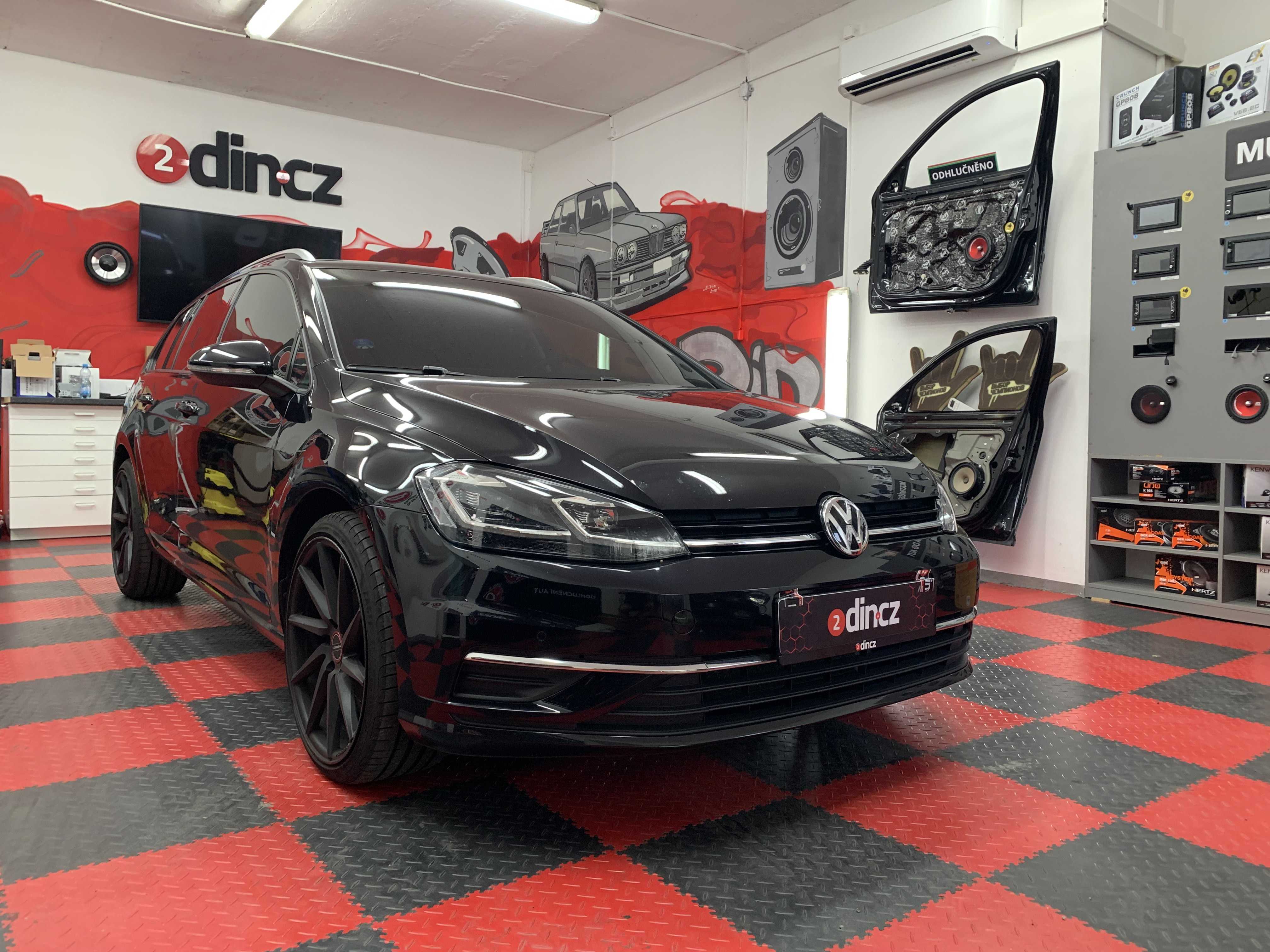 VW Golf VII - Montáž subwooferu a zesilovače