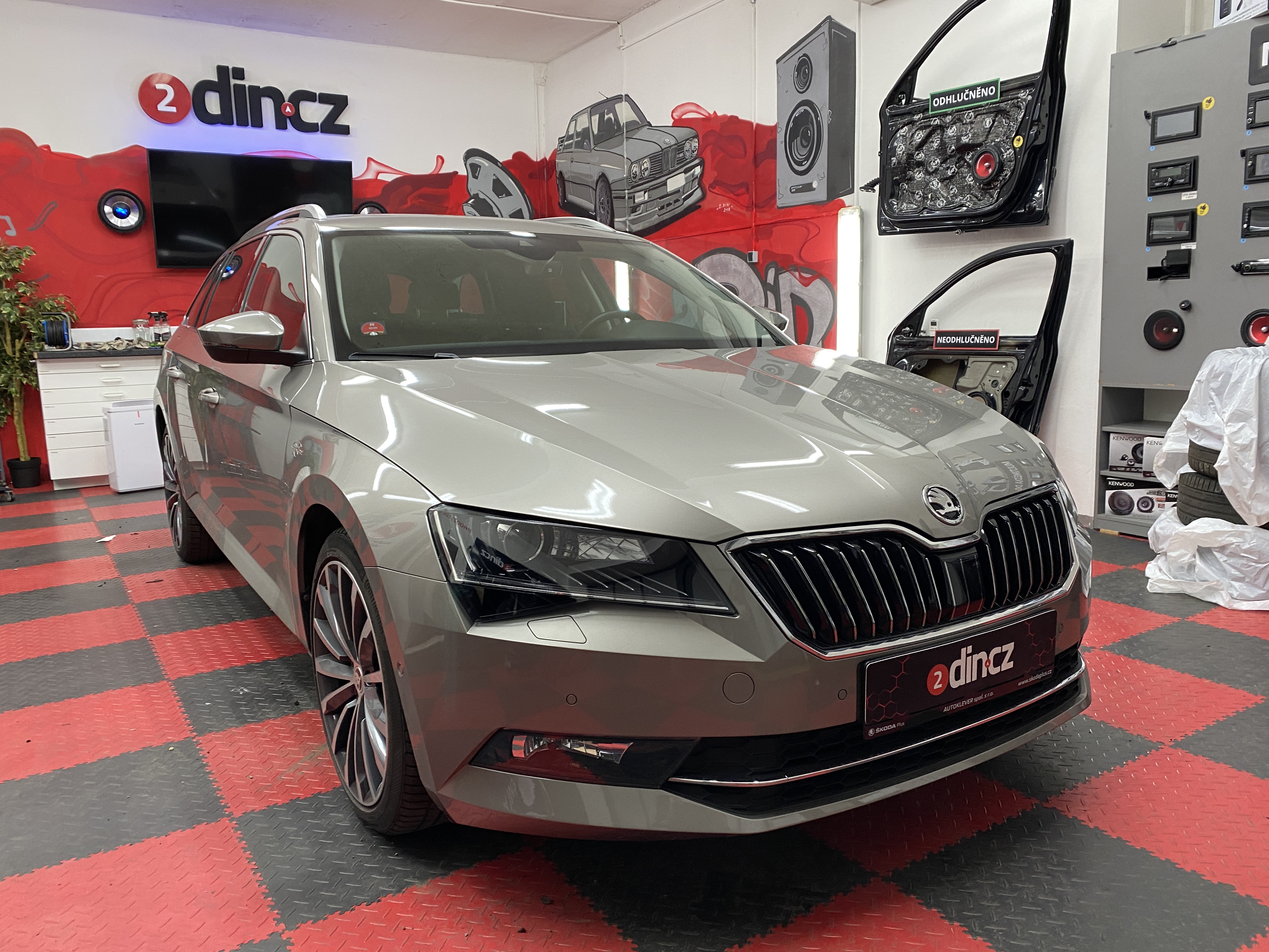 Škoda Superb III L&K - Kompletní odhlučnění