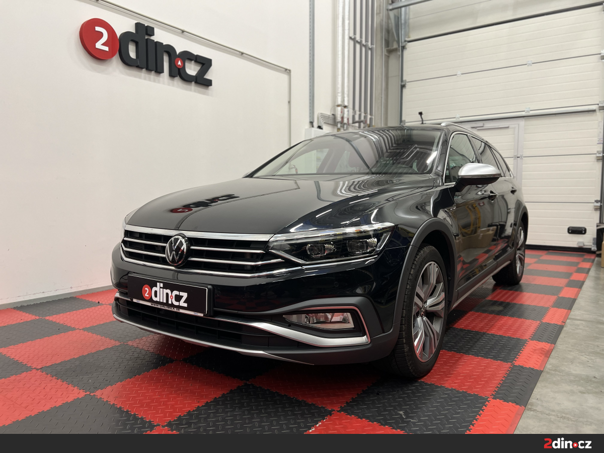 Volkswagen Passat B8 – transformace ve špičkovou koncertní síň na kolech