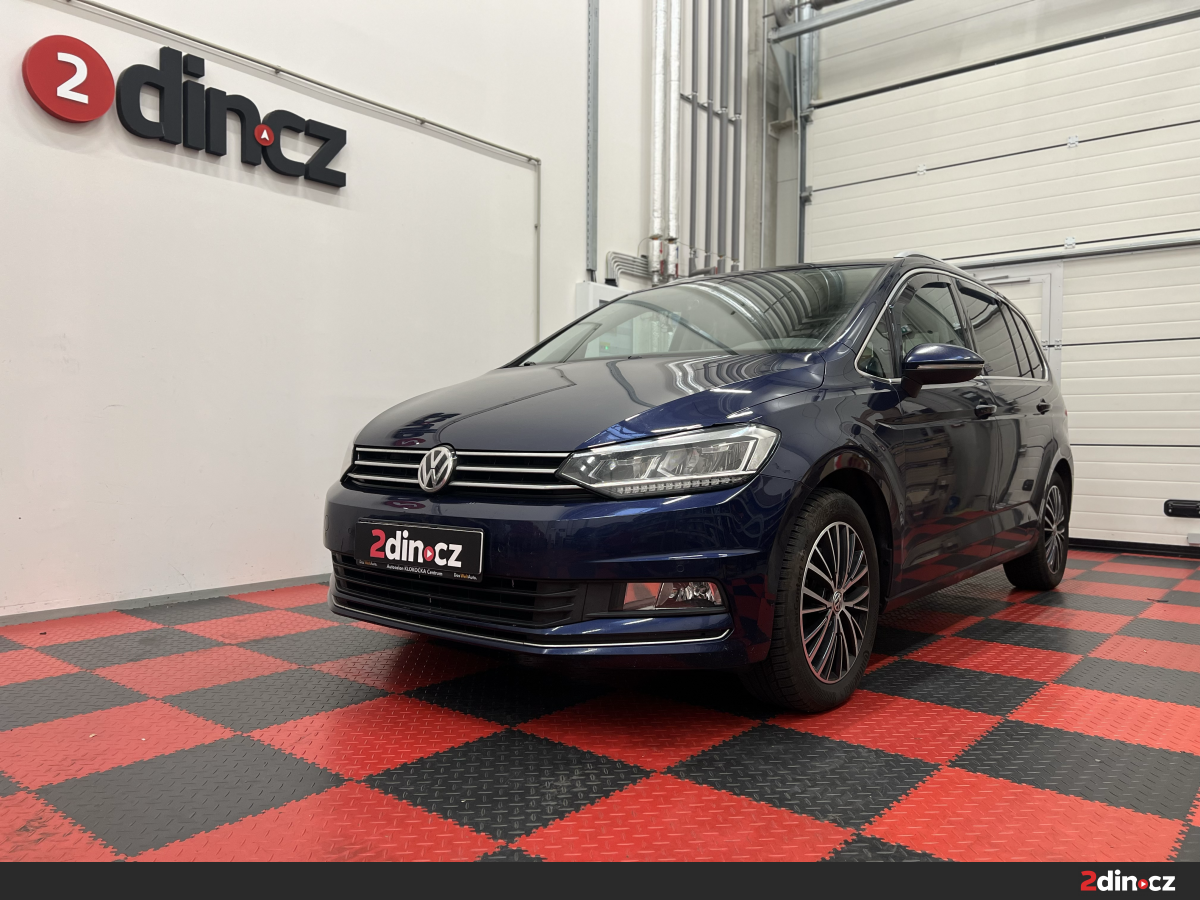 Volkswagen Touran – Částečné odhlučnění kritických částí vozu