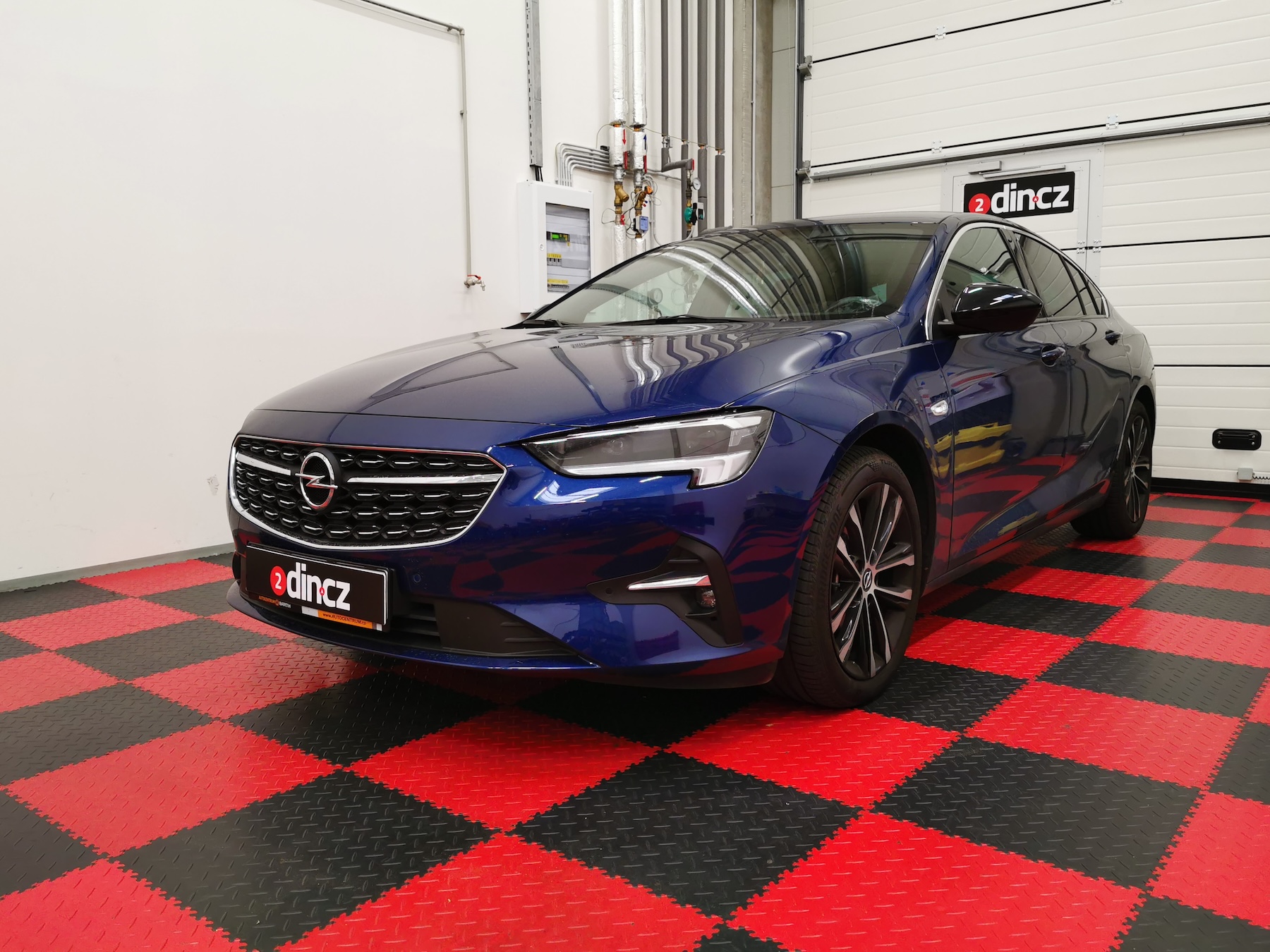 Opel Insignia - Odhlučnění a vylepšení audio zážitku