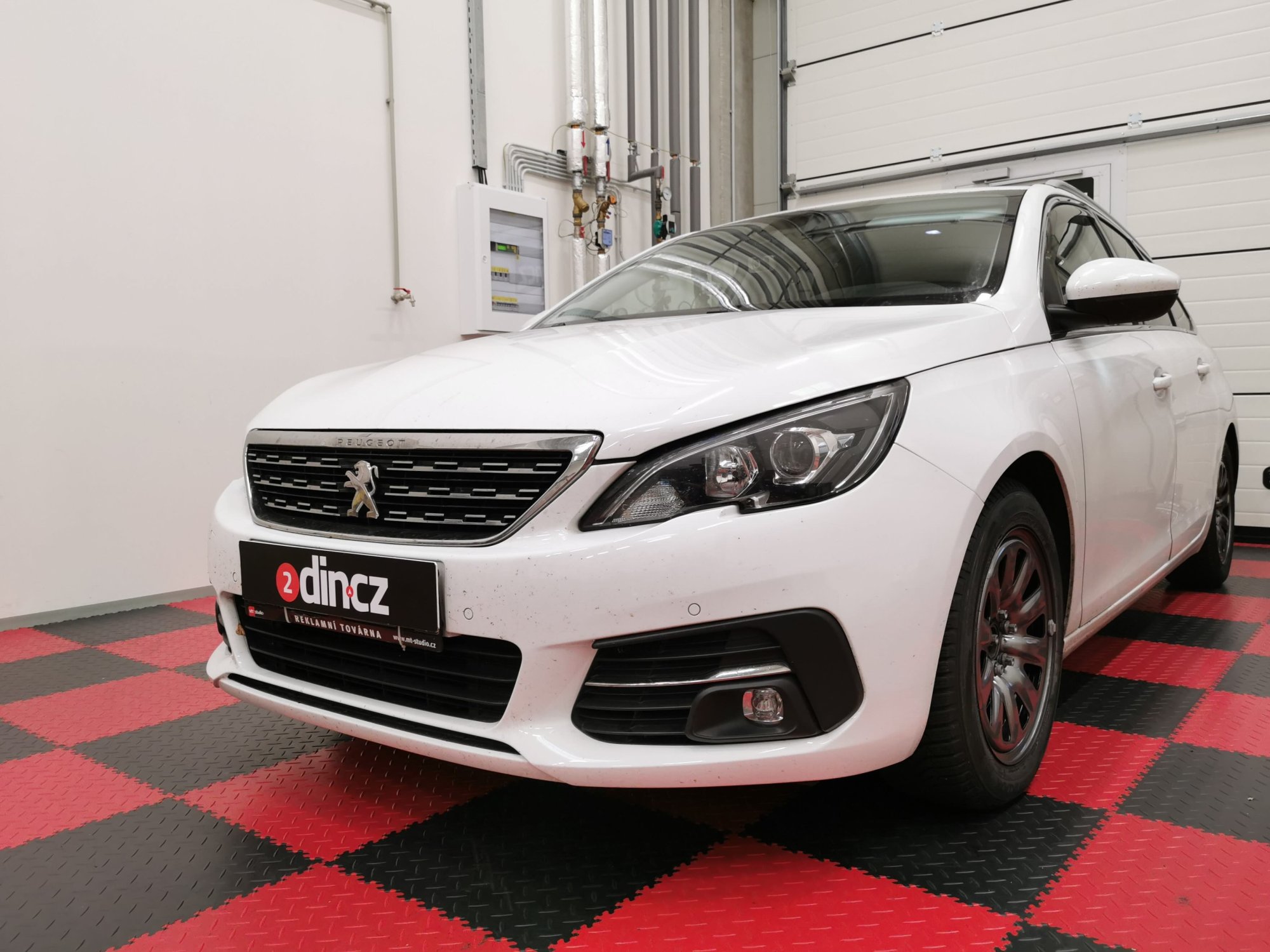 Peugeout 308 - Seznámení se s novými repro
