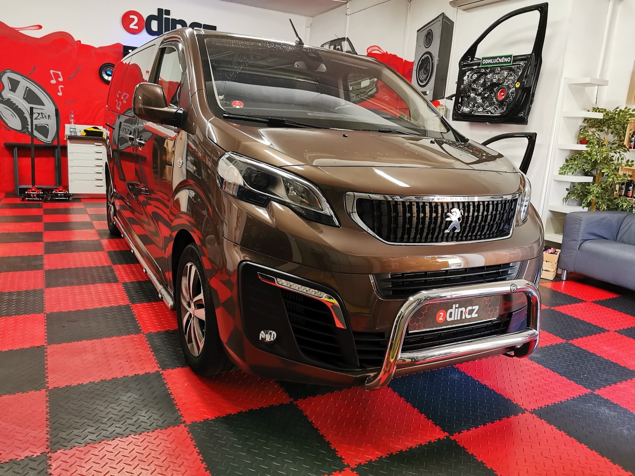 Peugeot Traveller - Účinné odhlučnění