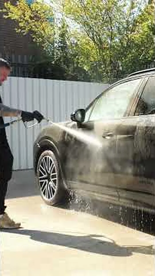 Video Auto Finesse: předmytí auta přípravkem Citrus Power