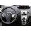Ramecek autoradia Toyota Yaris 06 11 interier s OEM autoradiem
