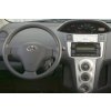 Toyota Yaris 07 10 interier