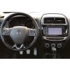 Mitsubishi ASX 18 interier s OEM autoradiem