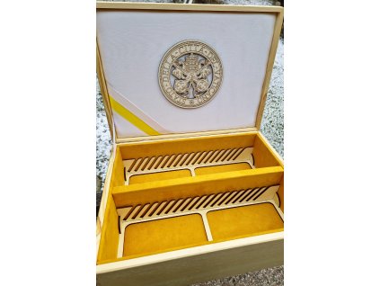 2 euro Vatikán - drevená krabica na BU karty