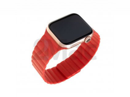 Silikonový řemínek FIXED Magnetic Strap s magnetickým zapínáním pro Apple Watch 42/44/45/49mm, červený