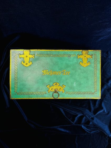 Messmer Retro Metal Tea Storage Box