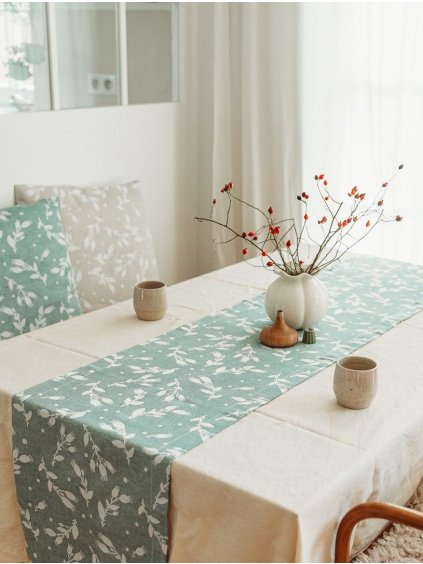 Behúň na stôl Rosehips (tmavozelený)