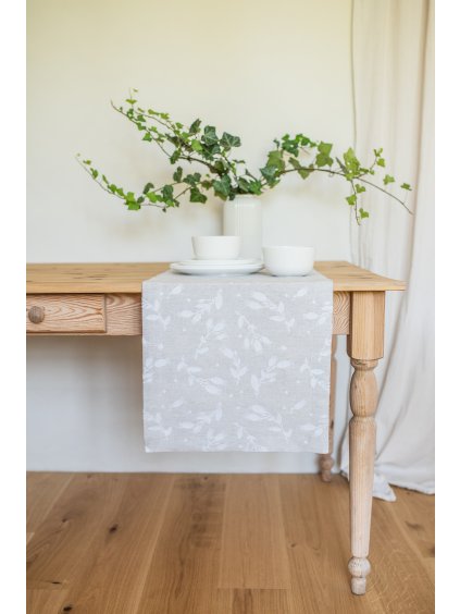 Behúň na stôl Rosehips (olivový)