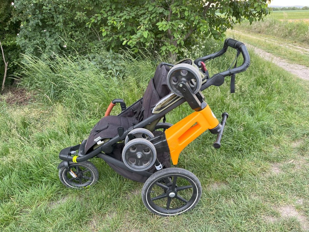 Držák odrážedla a koloběžky na kočárku Thule Urban Glide 2