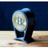 bitcoin personalizovany cierny stojan na sluchadla so symbolmi bitcoinu a blockchainu (4)