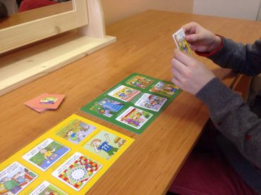 Rozvíjí logické myšlení a vyprávěcí schopnosti, říká o Nešťourej se v nose! klinický logoped