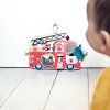 Lilliputiens - dřevěný panel s aktivitami  - hasičský vůz
