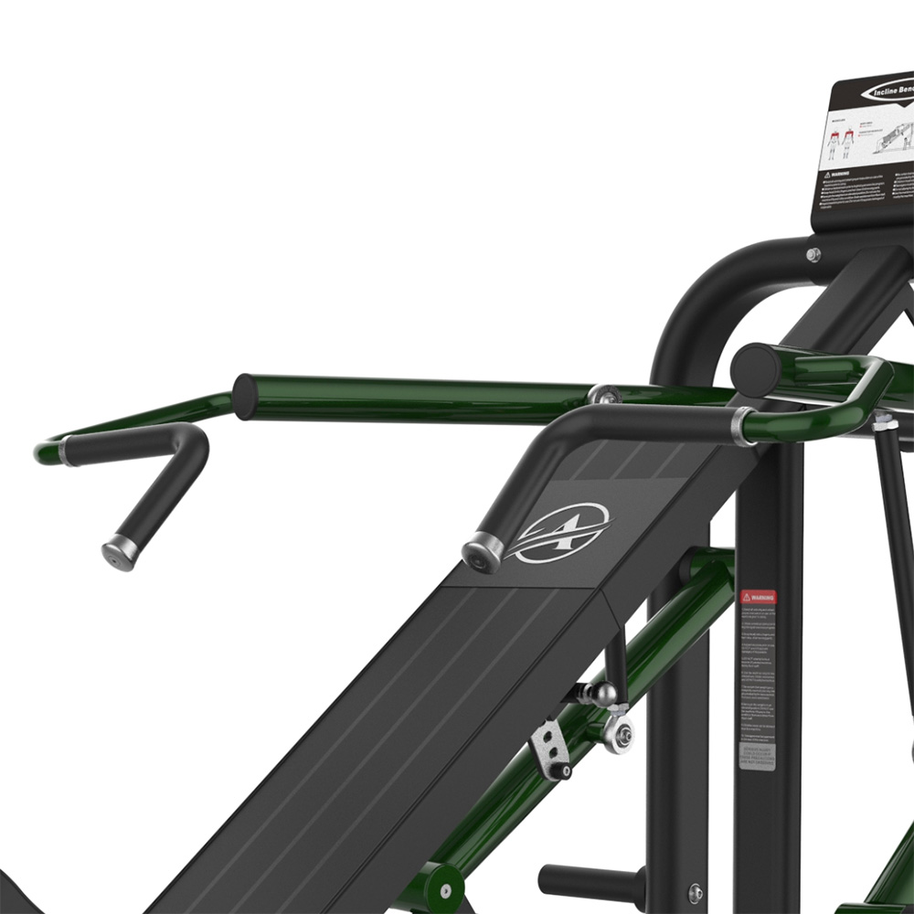 Reclining Bench Press B730 – detail prirodzenej zbiehavej trajektórie ramien