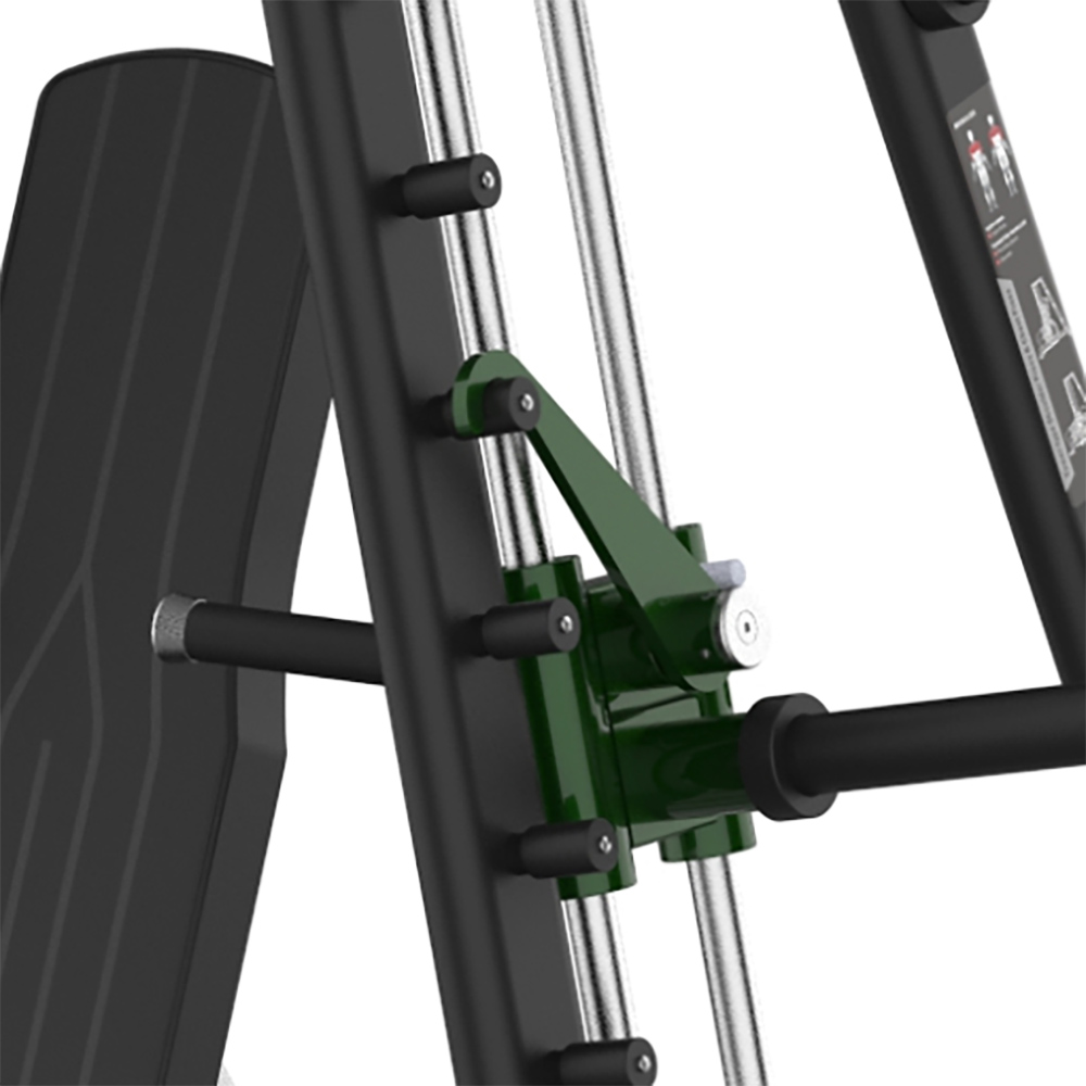 Tower Chest & Shoulder Press B741 – detail konvergentných tlakových ramien a madiel