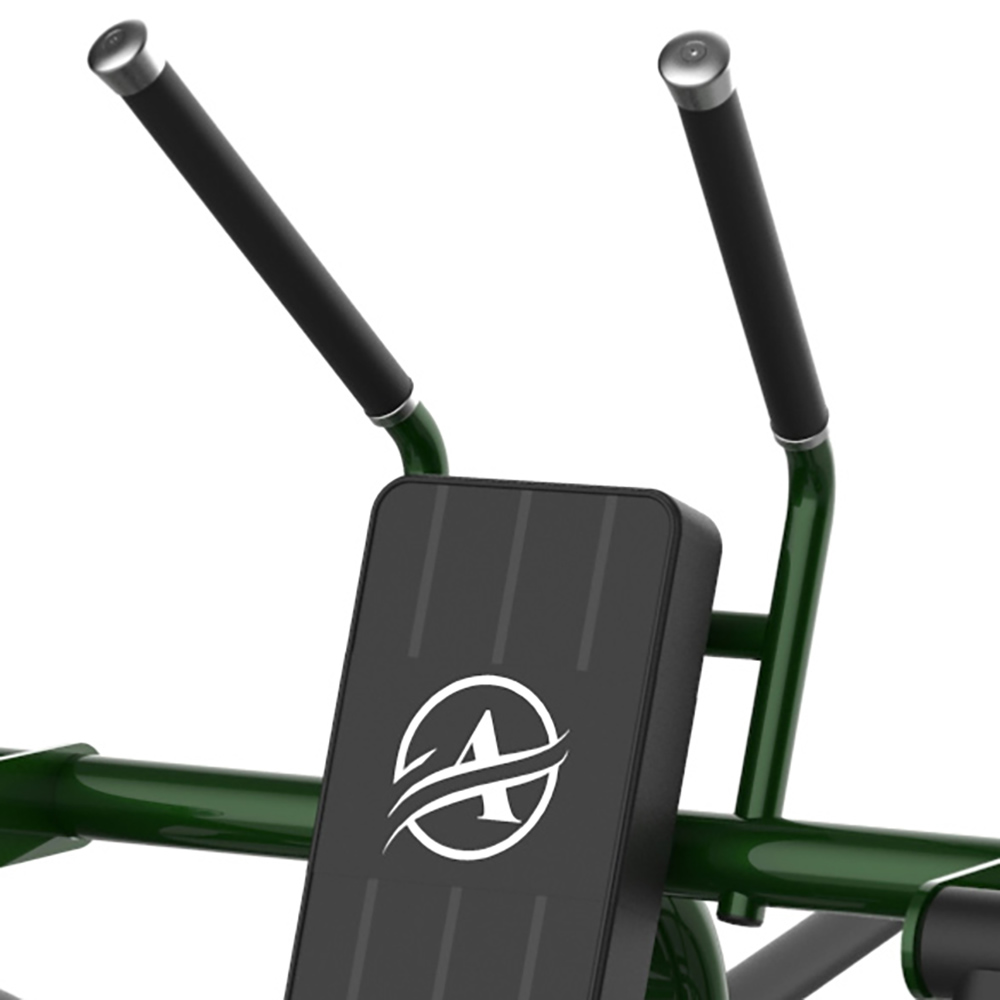 Abdominal Oblique Crunch B742 – detail horných madiel a ergonomickej dráhy pohybu