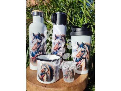 DARCY (kůň) - termoska a termohrnek, hrnek - keramický a smaltový, panáková sklenka