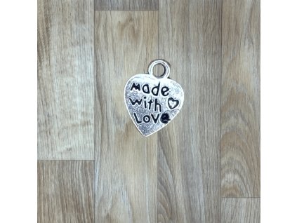 G Přívěsek made with love
