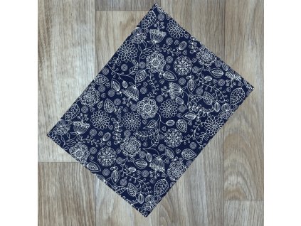 O Kytičky na tmavě modré