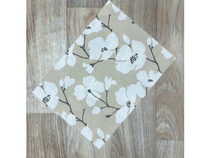 O Bílé květy na béžové