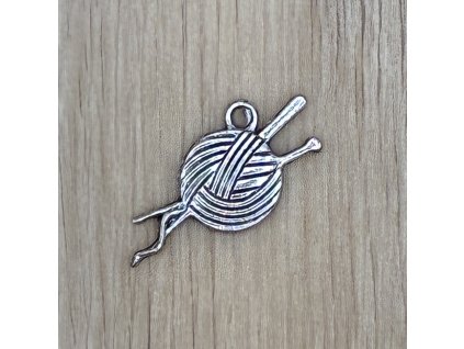 Přívěsek klubíčko