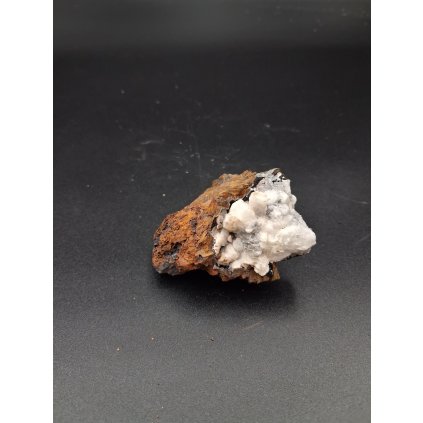 Goethit × Kalcit - Taouz, Maroko