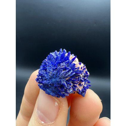 azurit kerrouchen v ruce