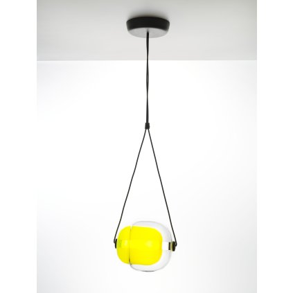 Brokis Capsula, závěsné svítidlo s čirým vnějším a žlutým sklem uvnitř, 15W LED 2700K, šířka 29,5cm