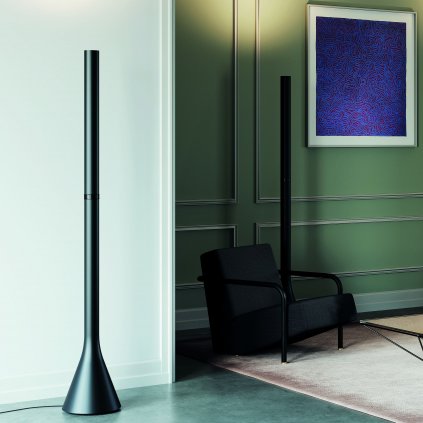 Lodes Croma, černá stojací lampa pro nepřímé osvětlení se stmívačem, 42W LED 2200 - 3200K dim-to-warm, 186cm