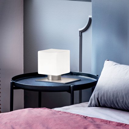 Fabas Zara, dotyková stolní lampa ve tvaru kostky satinovaný nikl/mléčné sklo, 1xG9 33W, výška 13cm