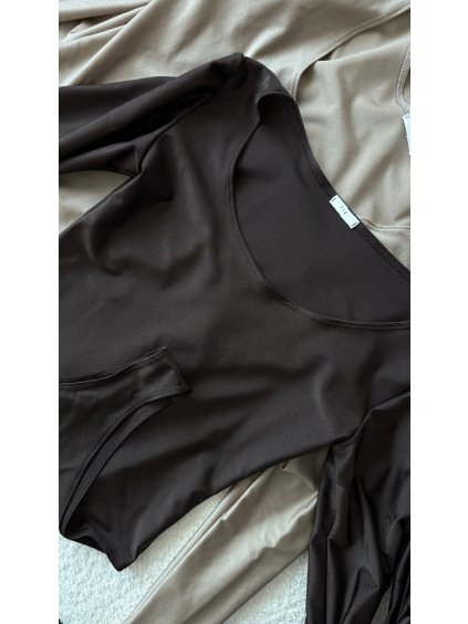 E3B17A03 3752 43FB B8D9 23C54729B0F3