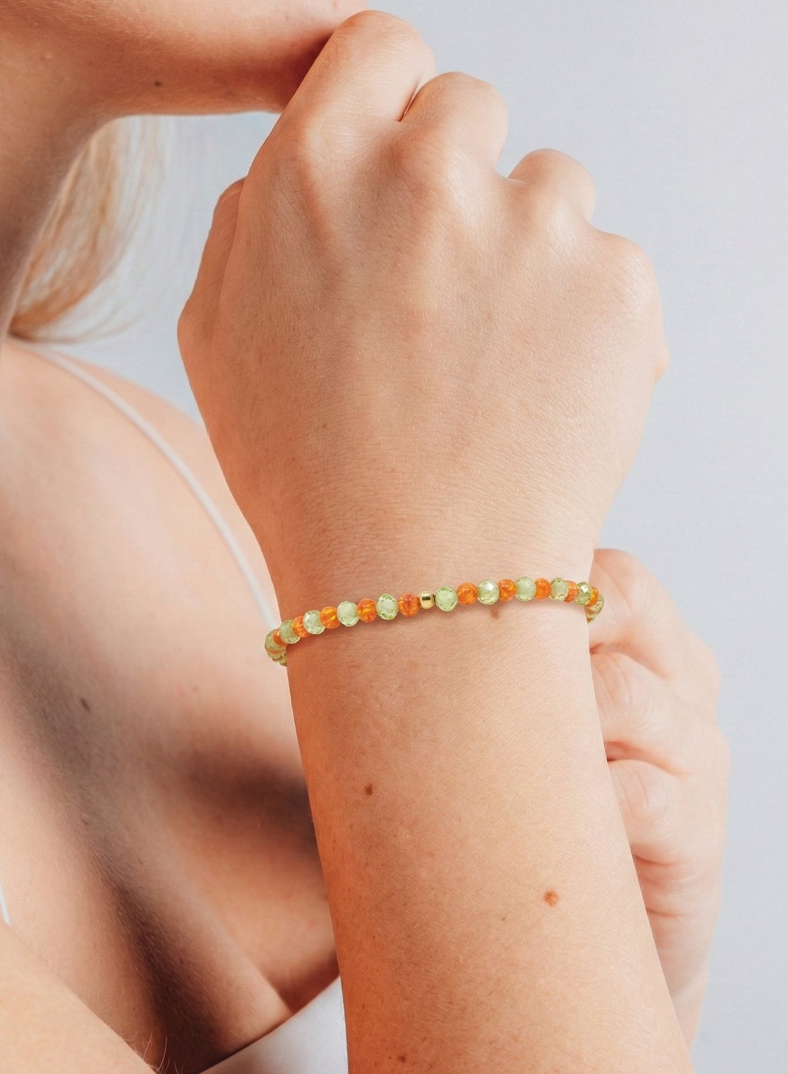 Jaro přináší nové barvy. Objevte naši kolekci opálových náramků