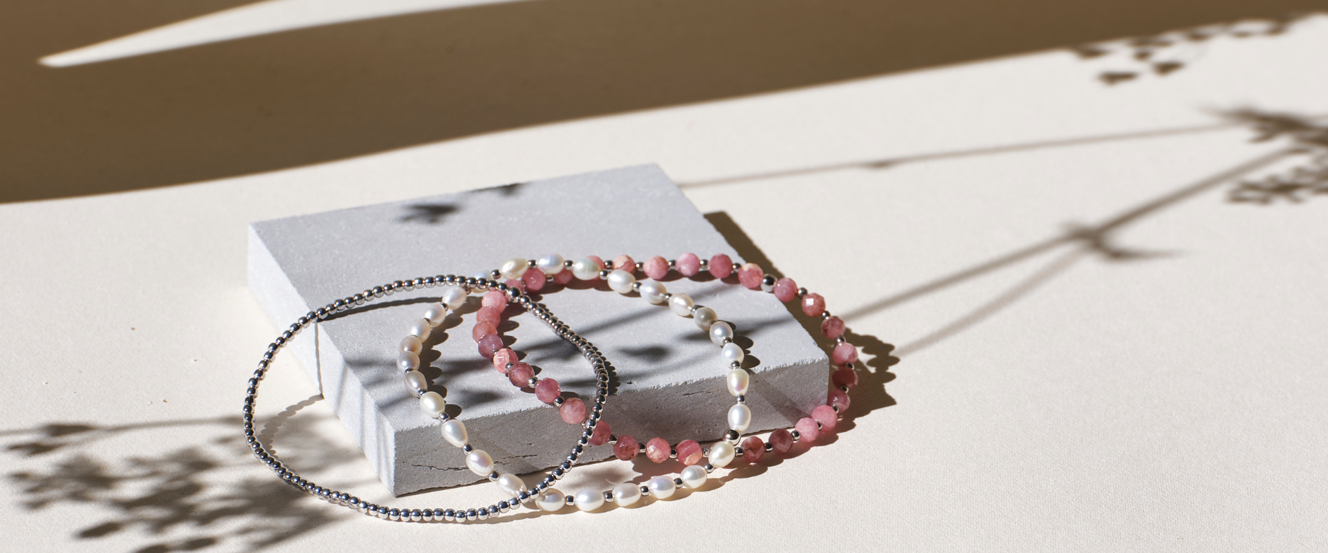 Náramky s drahými kameny