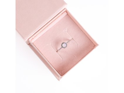 Stříbrný dámský prsten z kulatého měsíčního kamene a topazu