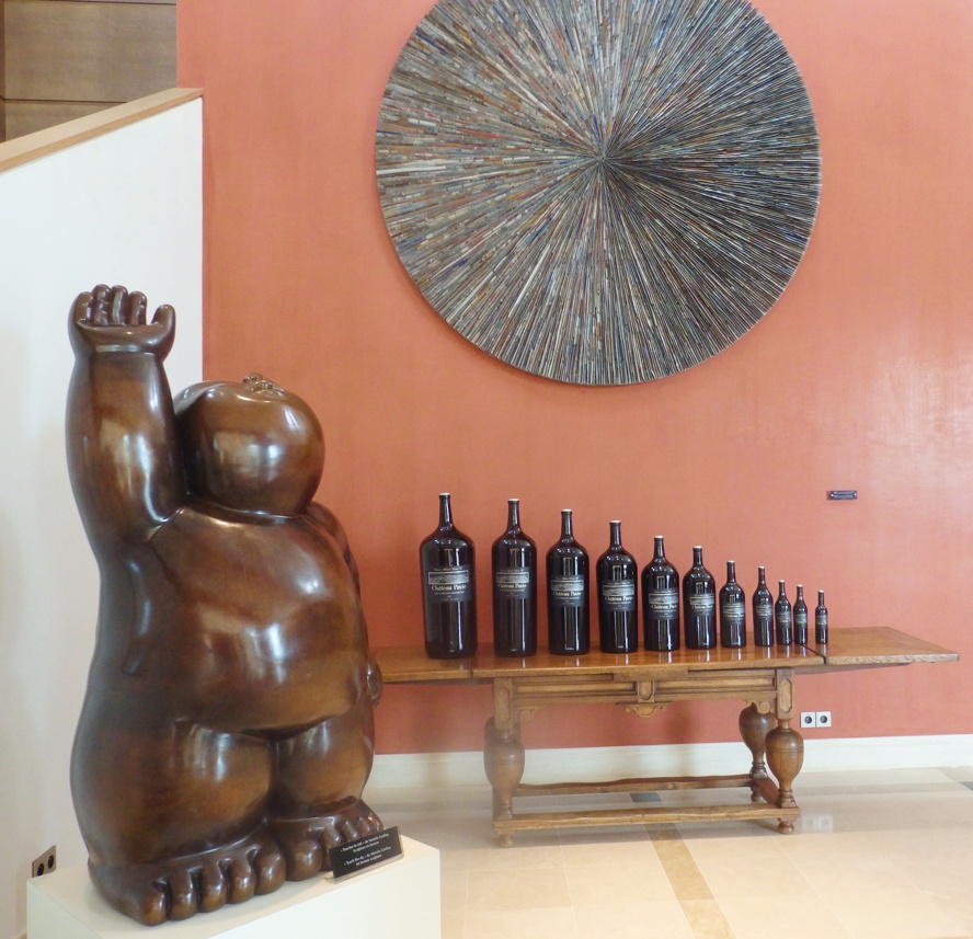 Ve světě má Chateau Pavie mnoho movitých klientů ...