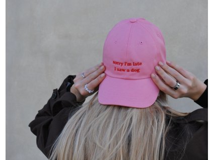 baby pink & red | kšiltovka