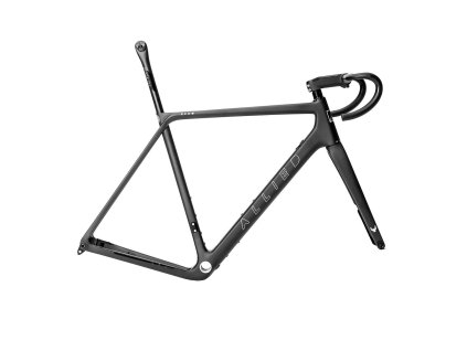 vyr 716ECHO MATTE BLACK SILVER OUTLINE