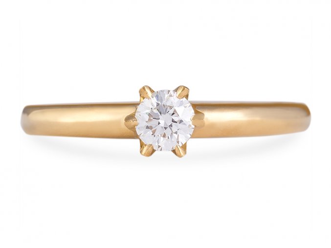 Zlatý zásnubní prstýnek s přírodním diamantem