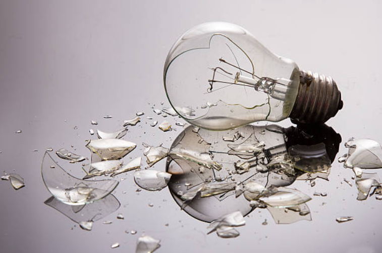 Kam vyhodit žárovku