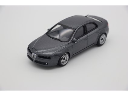 Alfa Romeo 159 s anténou